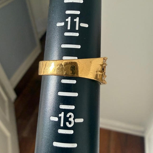 Elegant Vintage 14k Gold Electroplated Women's Ring - Picture 4 of 9